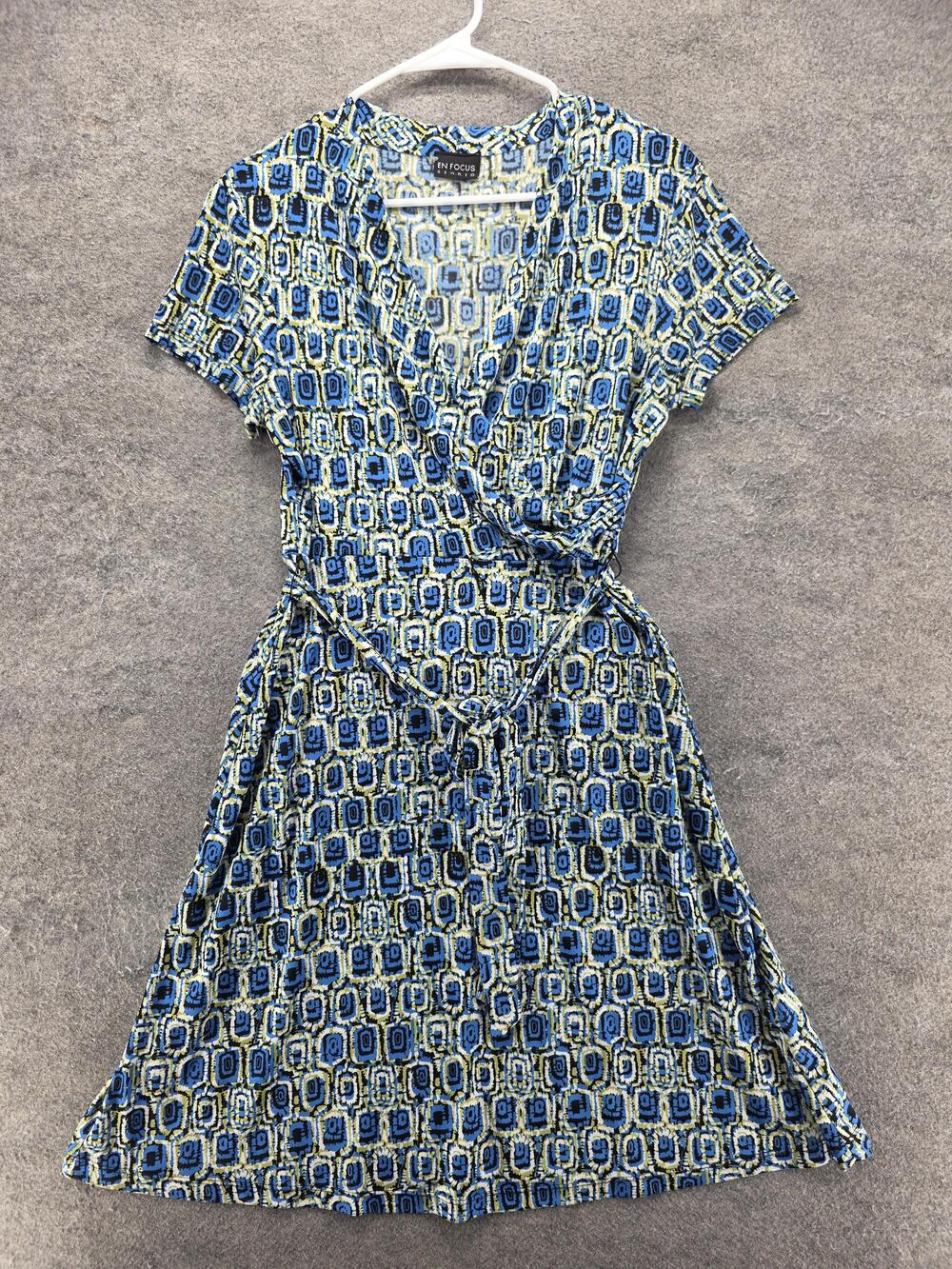 En Focus Studio Dress Womens 8 Blue Wrap Knee Length V-Neck Geometric Jersey